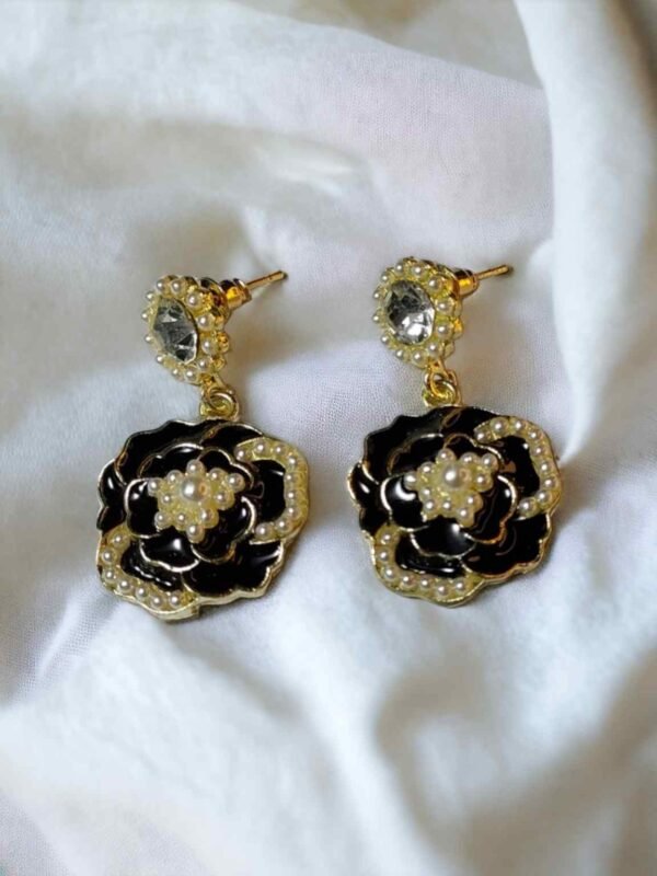 Pearly camellia earrings Ruya Jewels