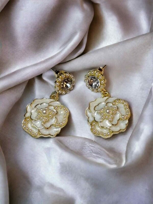 Pearly camellia earrings Ruya Jewels